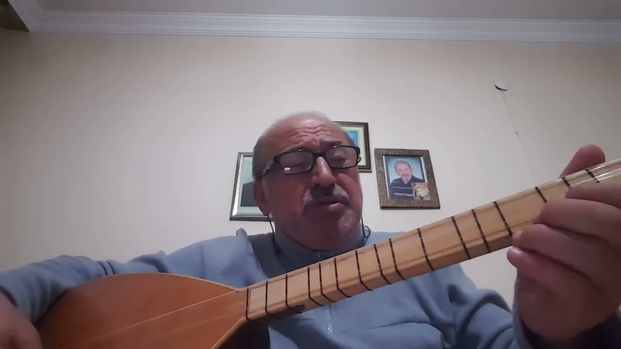 El gözünde gamsız dertsiz biriyim 