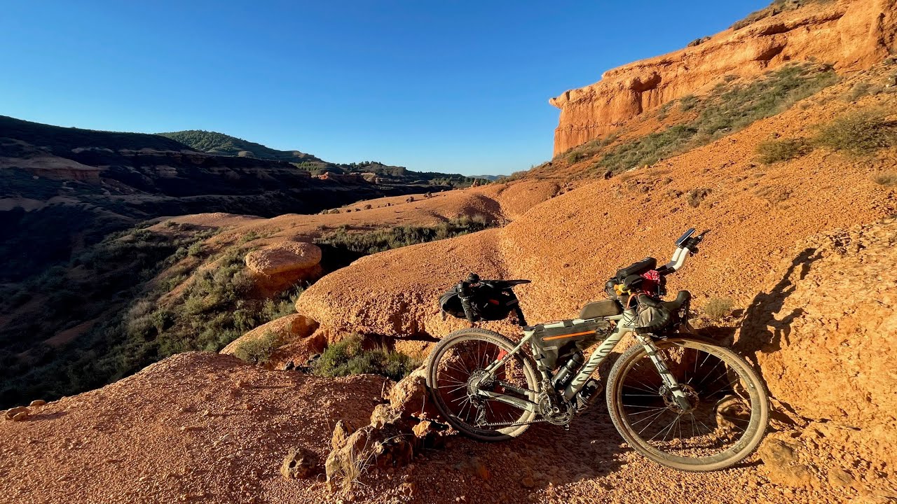 Iberica Traversa 2023, Gravel and Trail,  part 1: from the Pyrenees direction south