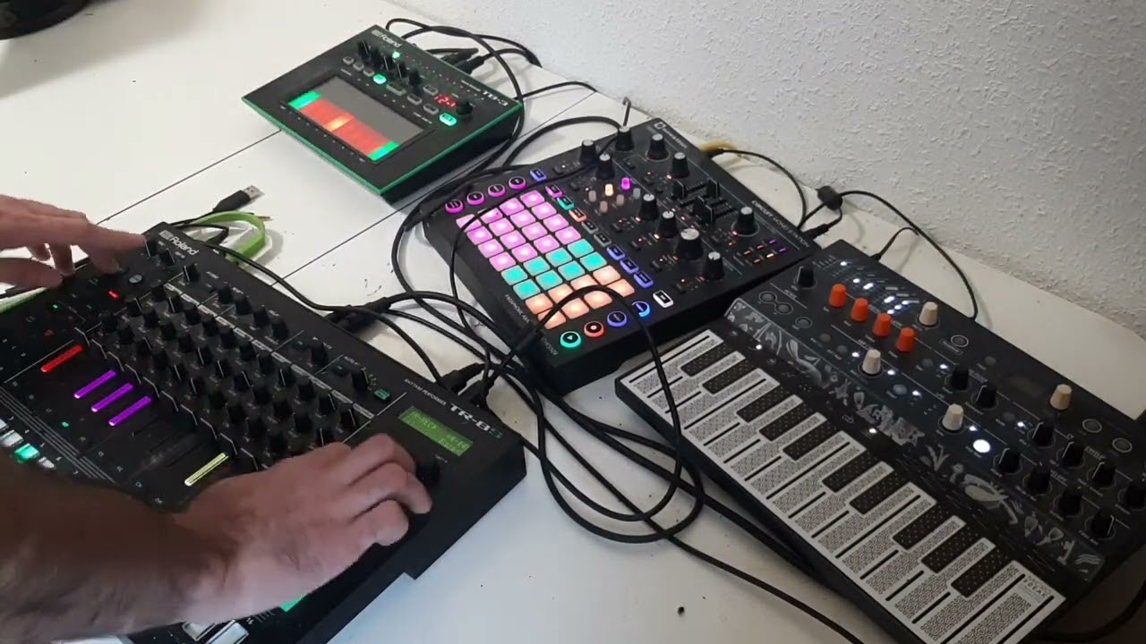 Hard Techno Live Dawless Jam | Arturia Microfreak | TR8-S | TB-3 | Novation Circuit