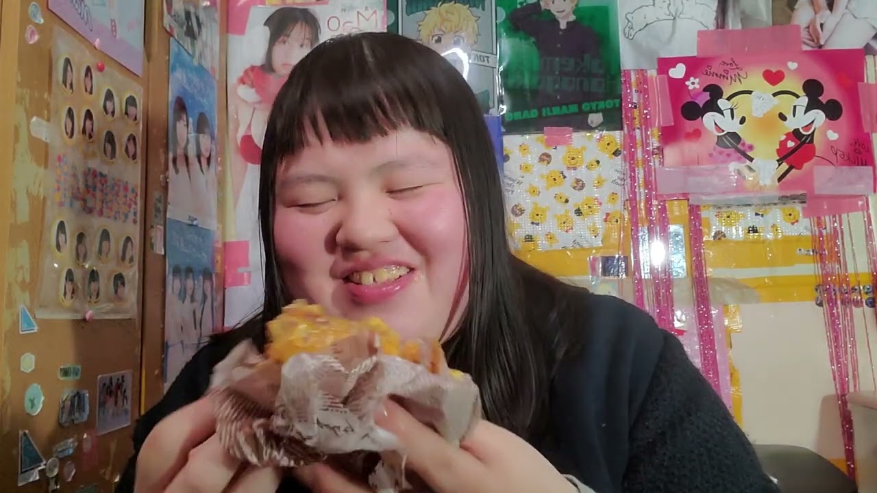ピザ🍕ハンバーガー🍔食べる企画夜ご飯🌃🍴