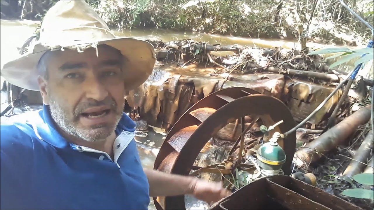 Nossa Pequena Ch&aacute;cara (A Roda D`&aacute;gua  ZM 44 Estragou)