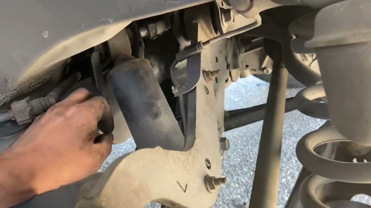 Como cambiar amortiguadores traseras de Toyota ruv4 2006 a 2008.
