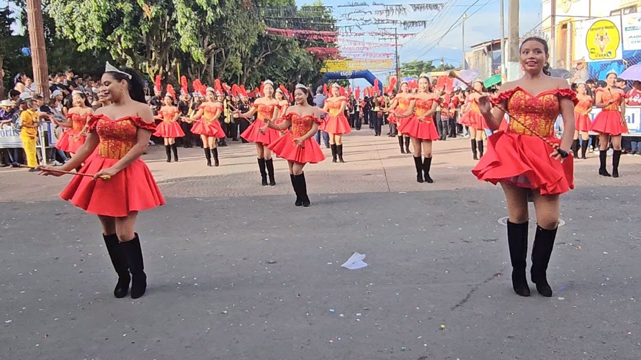 HUMBOLDT MARCHING BAND ✨ Grandiosa presentación en el Festival de Berlín 2025 🎊🎊