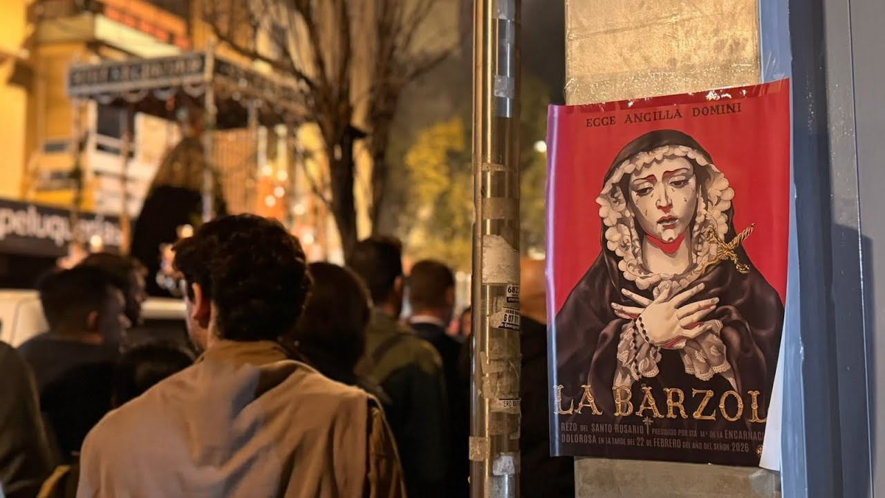 Procesión de la virgen de la Encarnación dolorosa de la Barzola.