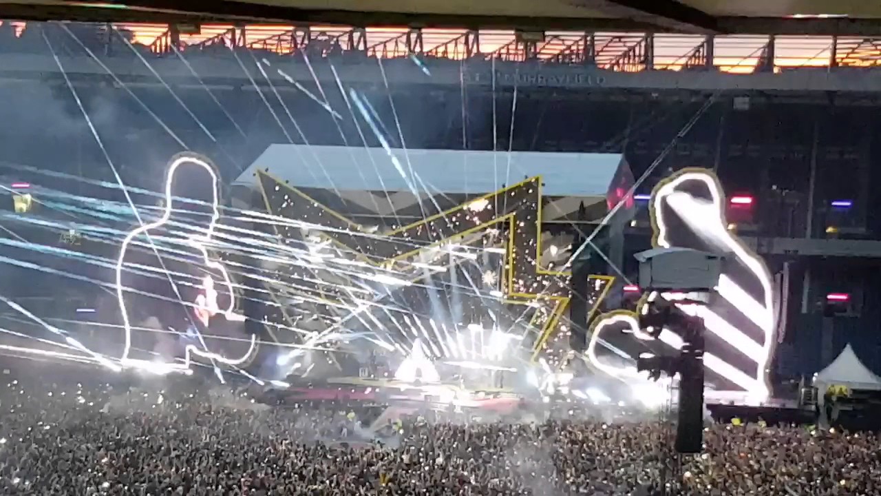 Robbie Williams Angels BT Murrayfield Stadium 9 June 2017