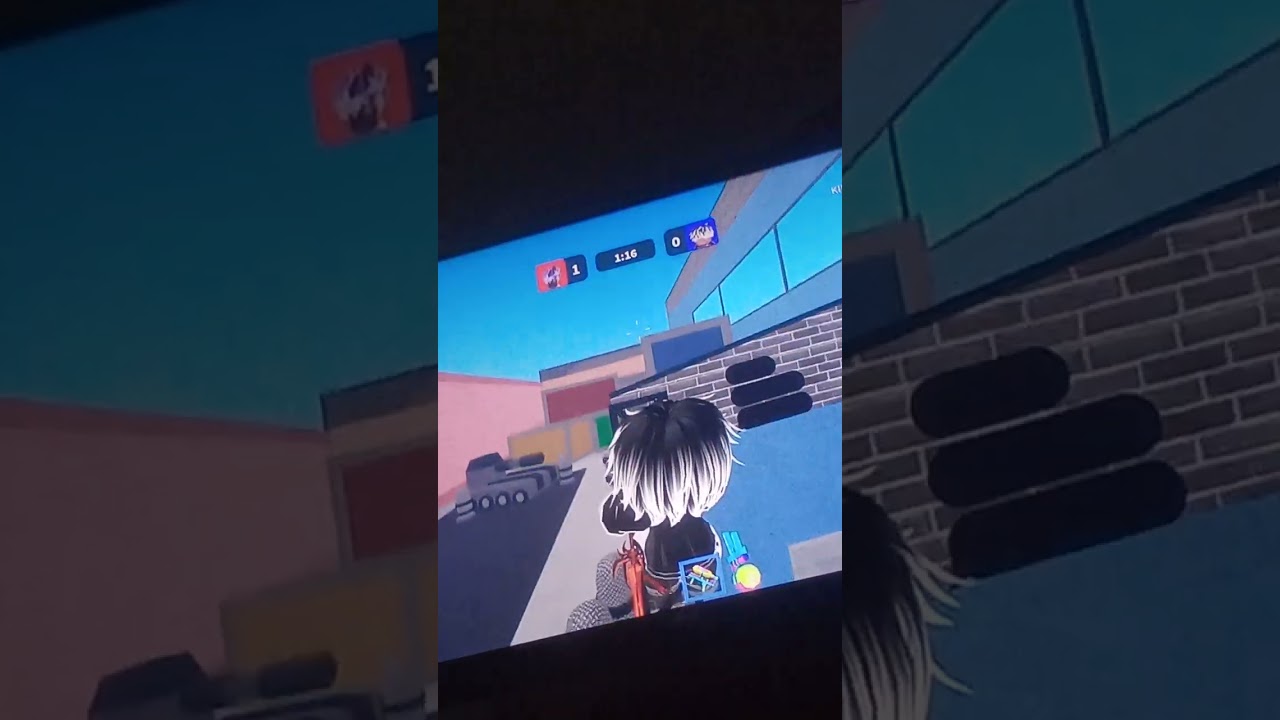 I won for the first time (Roblox knife vs gun duel)