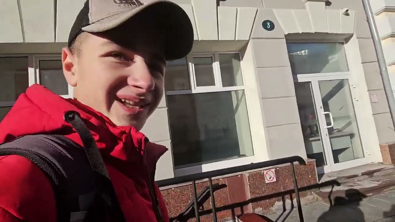 Cora & Wes Are at It Again Exploring the Kremlin in Nizhny Novgorod!  #countrysideacres