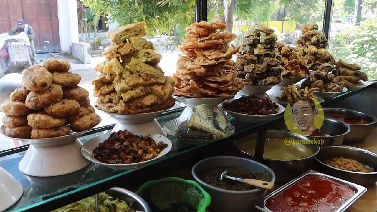Jualan nasi Padang hanya 8000 seporsi bebas pilih lauk ayam atau ikan, warung makan termurah!