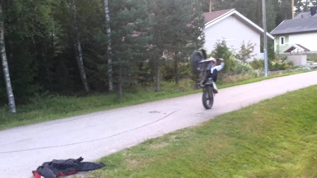 Beta lipan raaputtelua +h&auml;kille