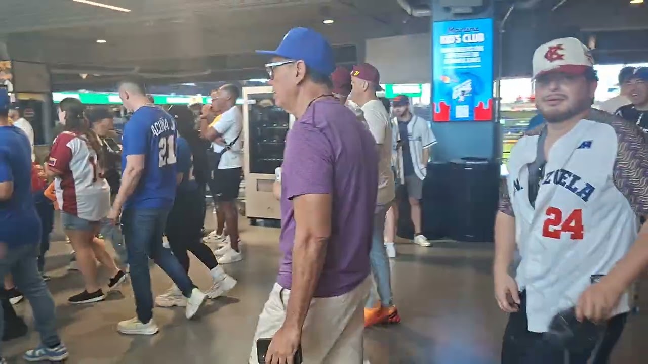 Los venezolanos de fiesta LoanDepot Park. Derrotan 6x2 a los Países Bajos en el Clásico Mundial.