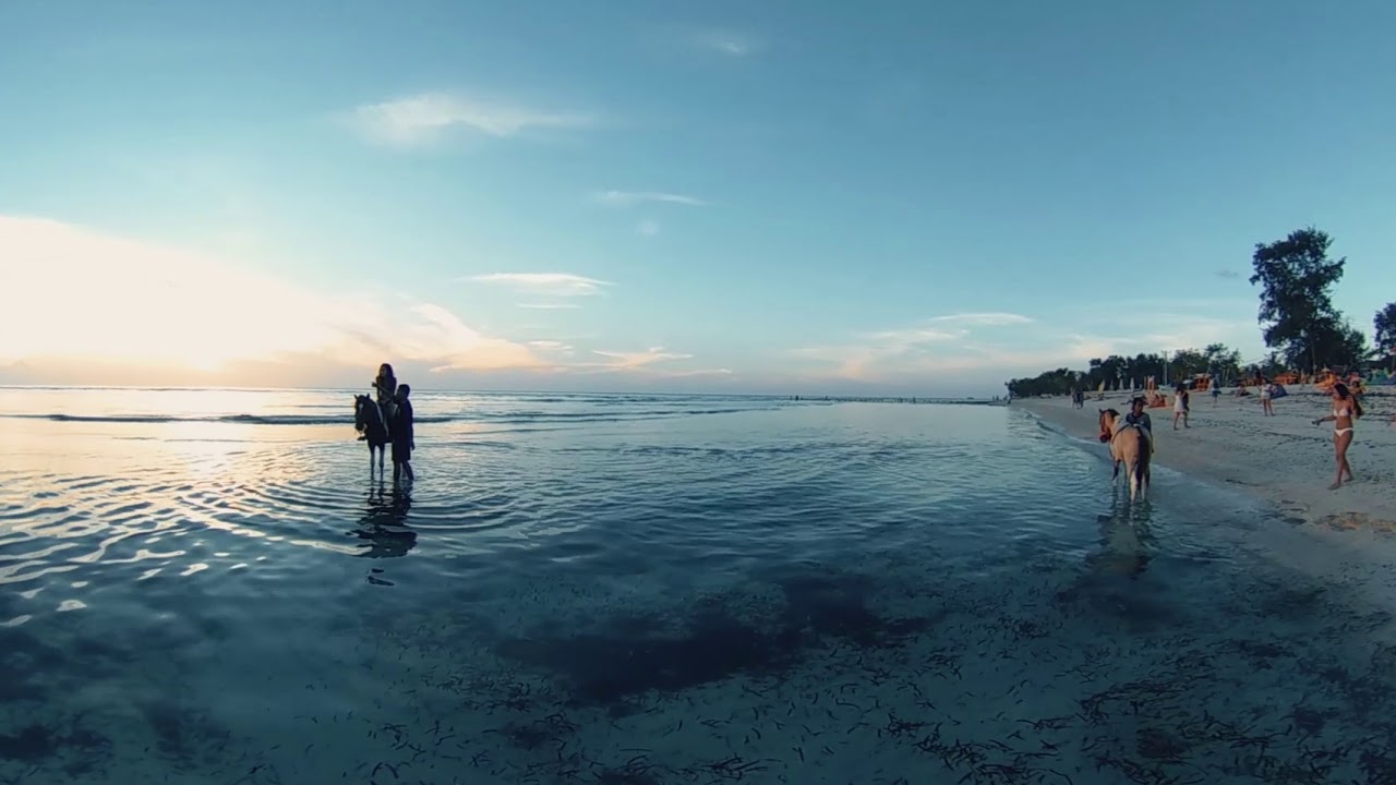 Ricoh THETA V 4K 360° Adventure