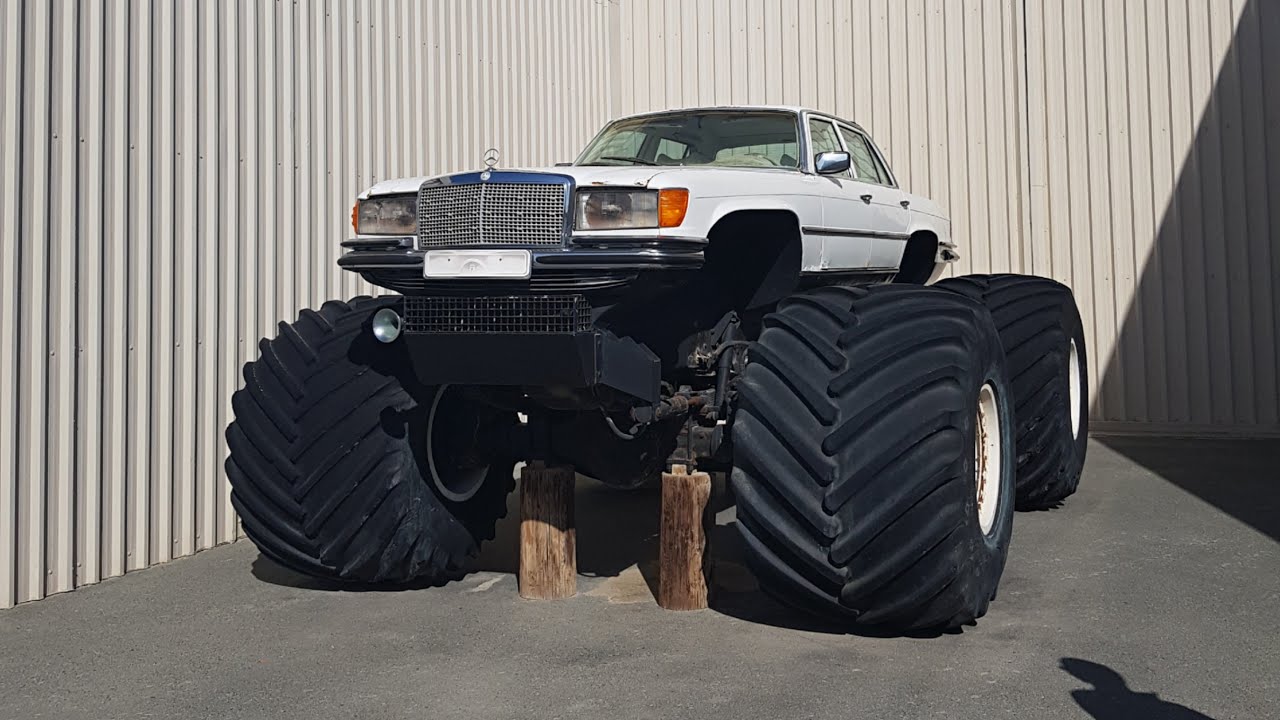 I FOUND A MERCEDES MONSTER TRUCK AT AUTOMOBILE MUSEUM ABU DHABI!!!