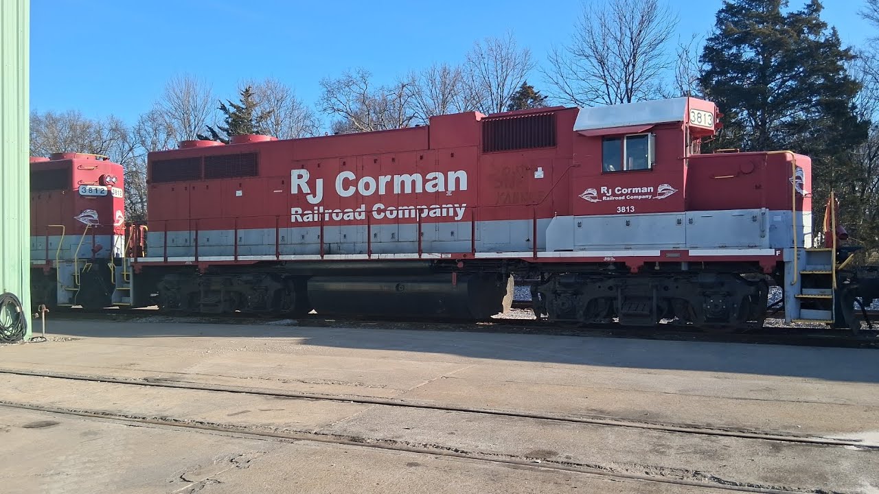 New EMD power for the Nashville and Eastern 