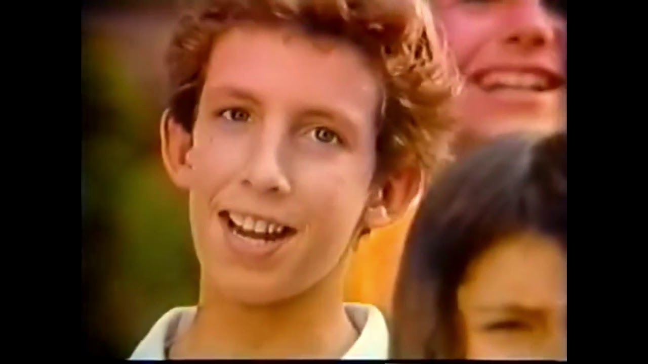 Promocional de Helados Savory, con Fernando Ubiergo - Teletón 1987