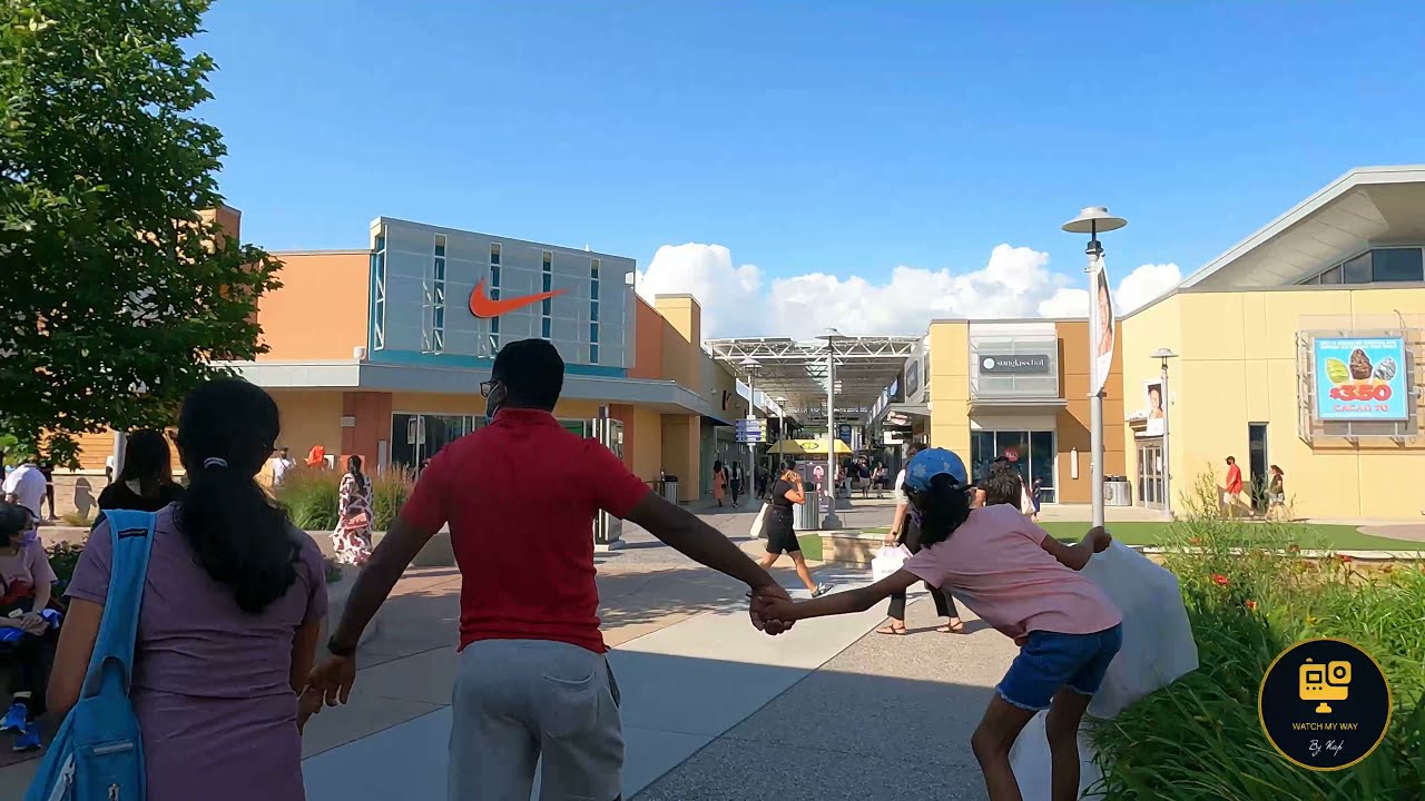 Toronto Premium Outlets Shopping Walk Tour 4K (Halton Hills, Ontario)