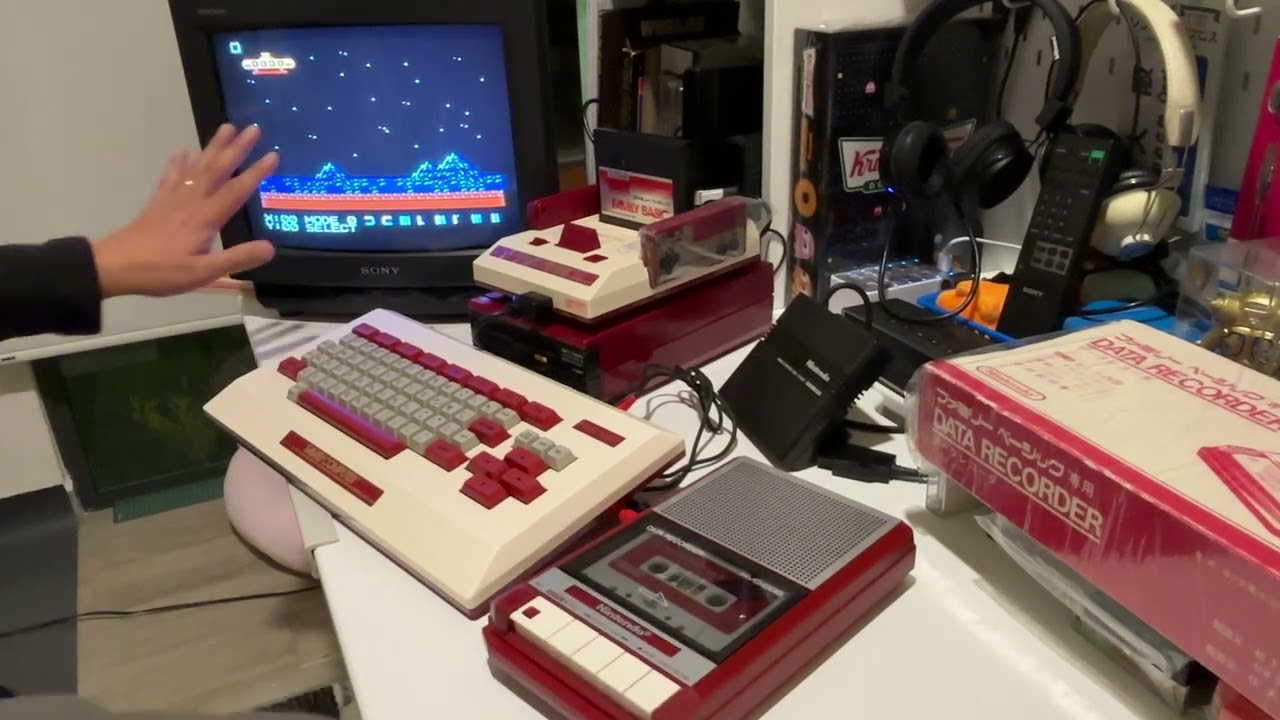 Famicom Data Recorder & Nintendo BASIC sample 3 Cassette (1984)