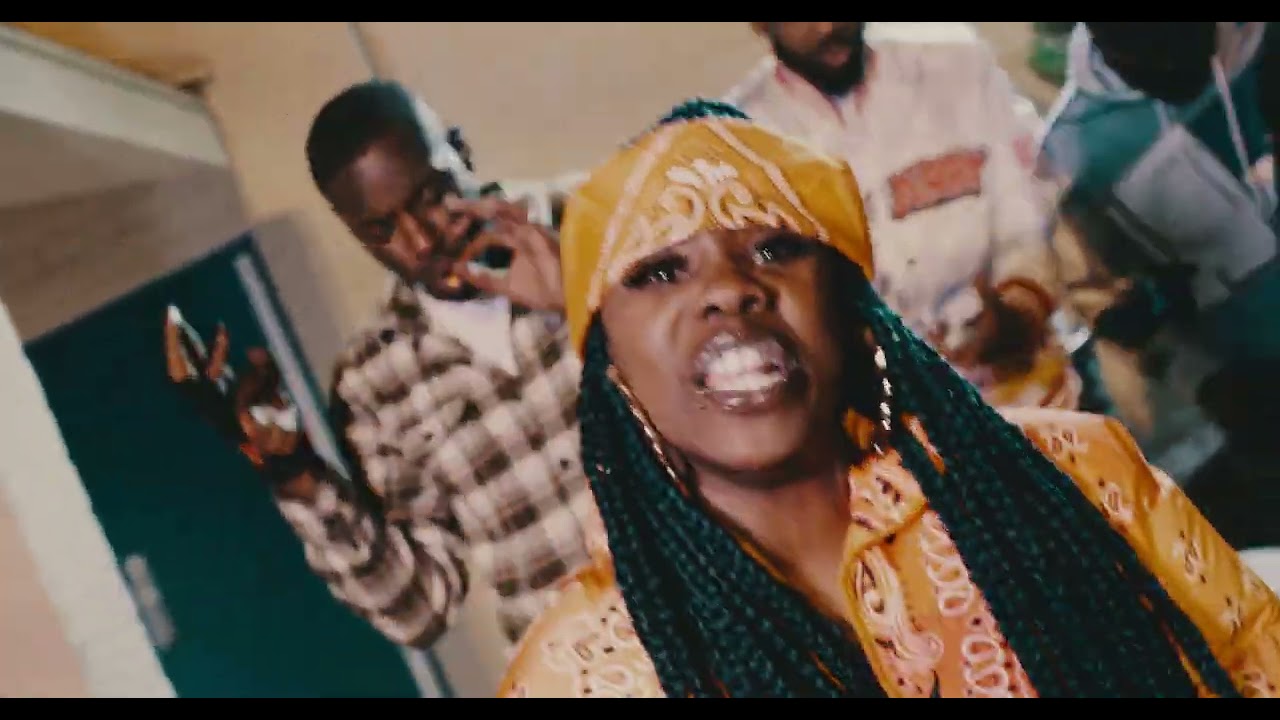 CEH POKE feat. &ldquo;Ladee&rdquo;(Courtesy of GOATLIFE ENTERTAINMENT) 90044