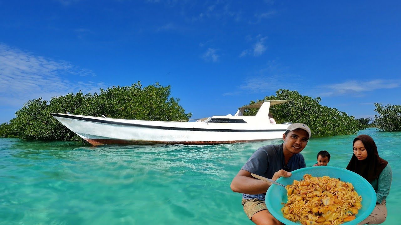 Camping diguyur hujan deras petir bermalam dikabin perahu hangat & Menombak ikan