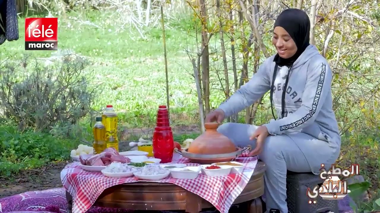 المطبخ البلدي :طاجين اللحم بالخضرة من منطقة لمجدبة