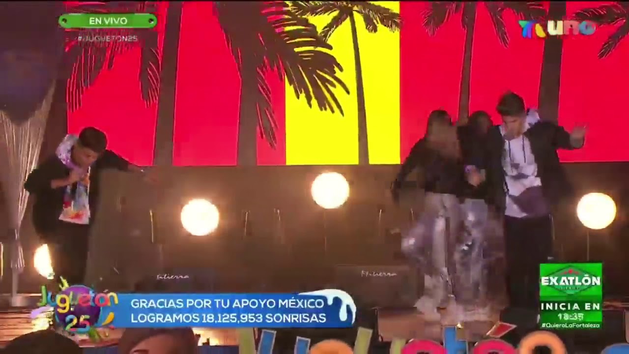 ADEXE Y NAU - SOLO AMIGOS VIVO (JUGUET&Oacute;N 2020)