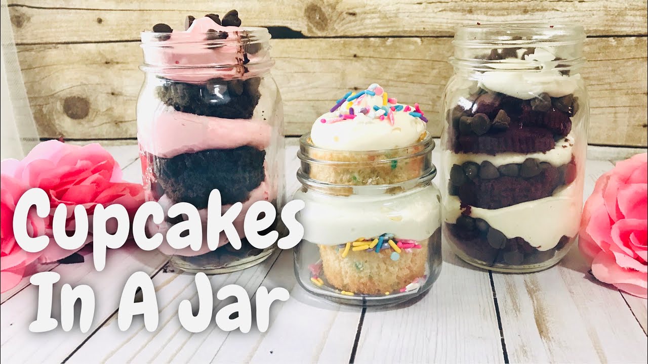 DIY Cupcakes In a Jar - How To Make Cupcake Jars - Easy Cake In A Jar Gift Idea For Beginners