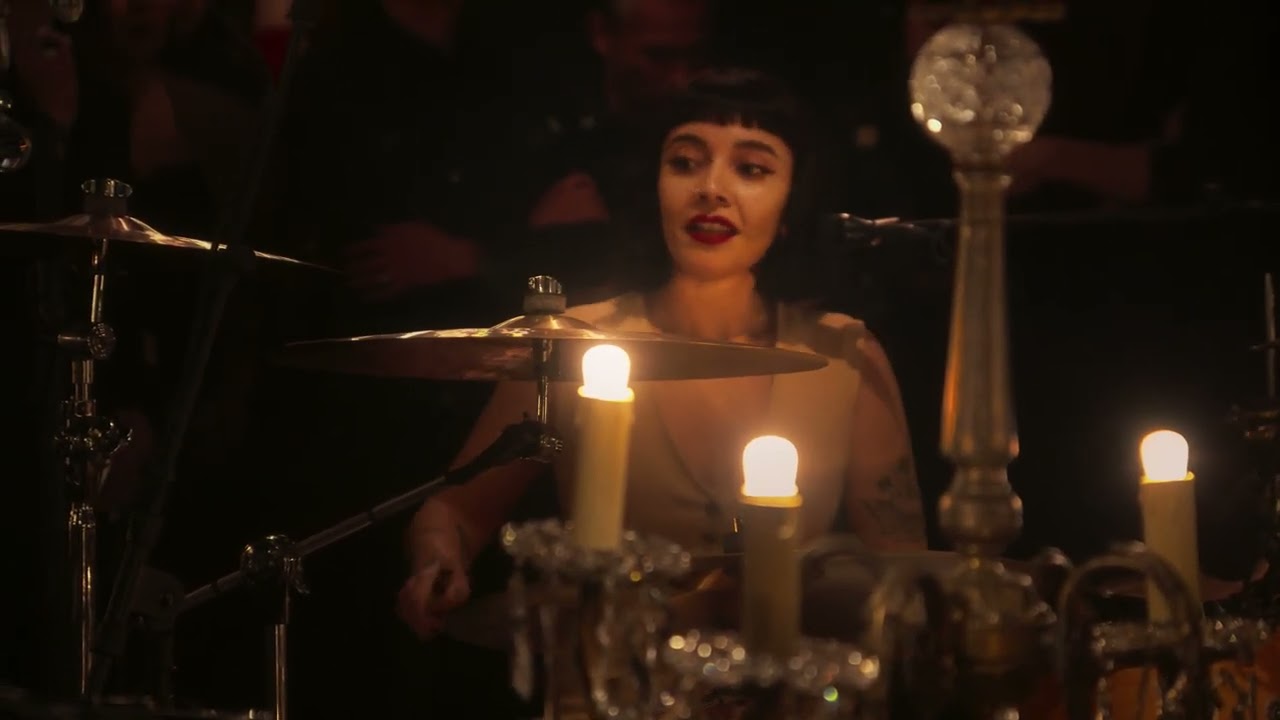 Los Bunkers - El Hombre Es Un Continente (MTV Unplugged)