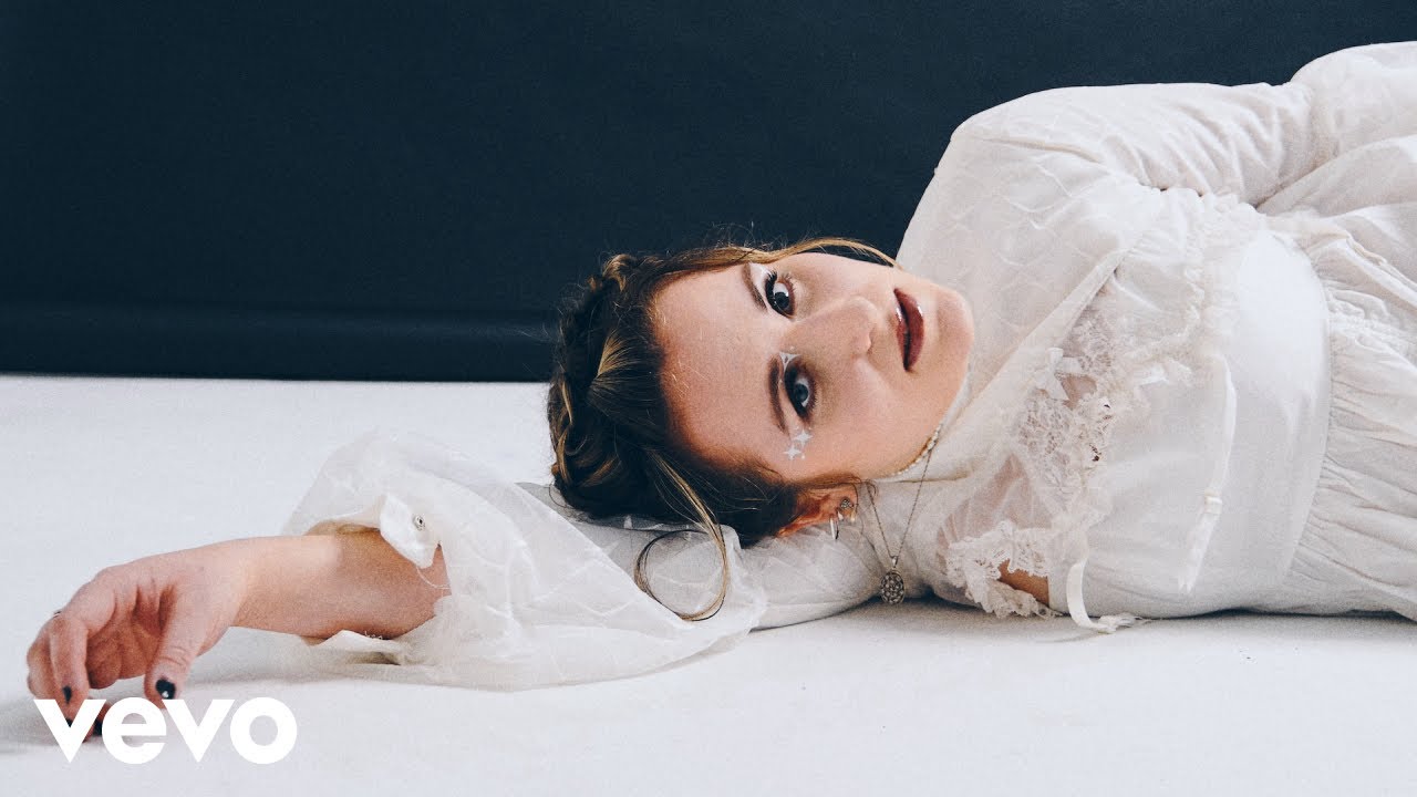 Lea G - WALK THE LINE