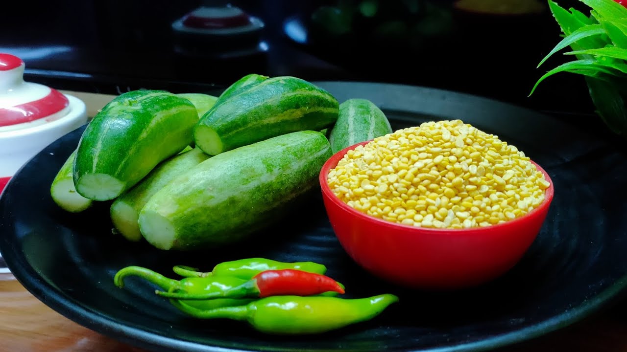 রুটি বা ভাতের সাথে পটলের একদম ইউনিক এই নিরামিষ পদ ইউ টিউবে প্রথম।প্রশংসায় পন্চমুখ হবেনই বানিয়ে দিলে
