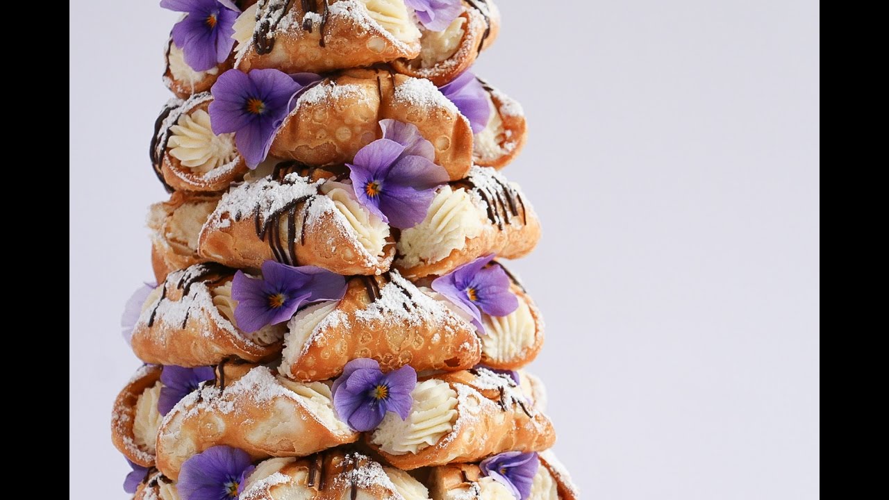 Mini Cannoli Tower- Rosie's Dessert Spot