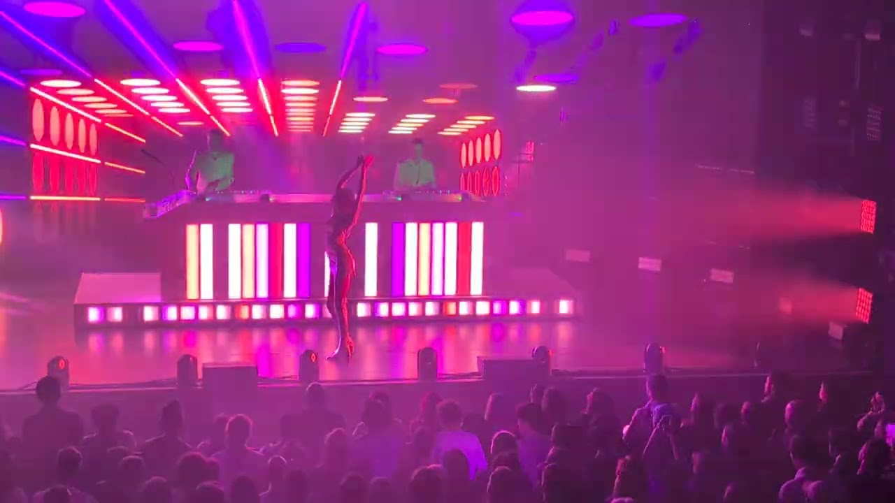 Polo & Pan &ndash; The Mirror (Live at L'Olympia, Paris March 2025)