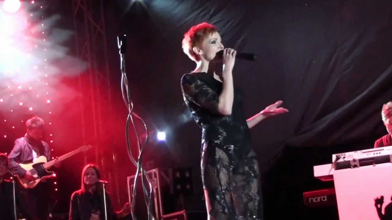 Ania Wyszkoni - Z miłości (19.05.2012 Ozorków)