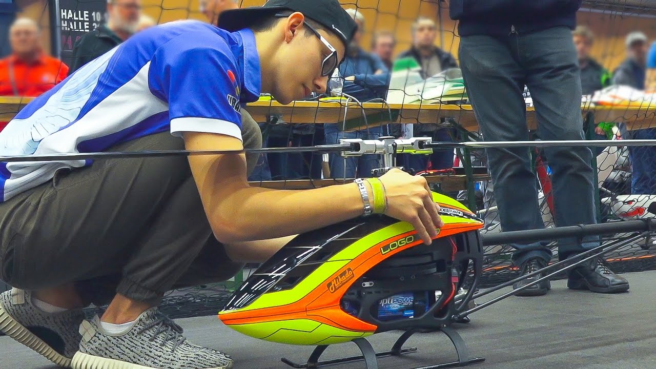 AMAZING INDOOR FLIGHT 3D RC MODEL HELICOPTER!! MIRKO CESENA WITH MIKADO LOGO 700