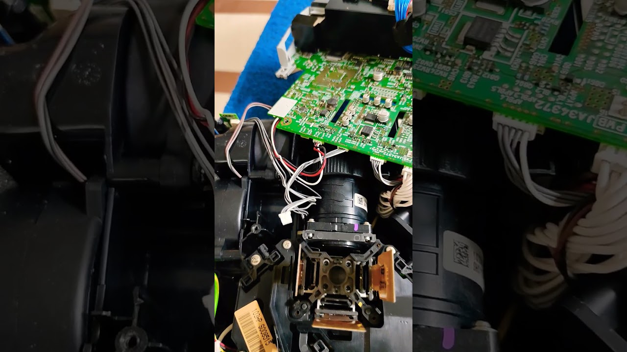Hitachi projector LCD prism change #projector #epson projector #repair