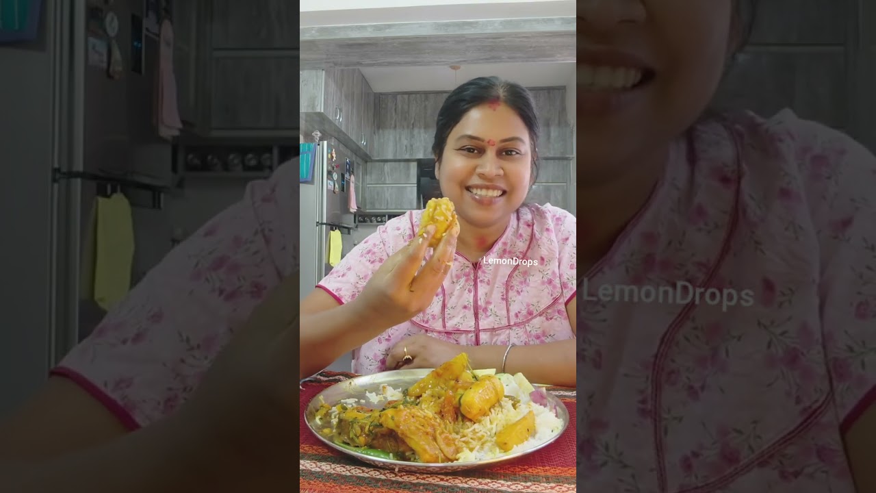 বাসমতি চালের ভাত, মাছের মুড়ো দিয়ে লাউ ঘন্ট, গাটি দিয়ে মাছের ঝাল 