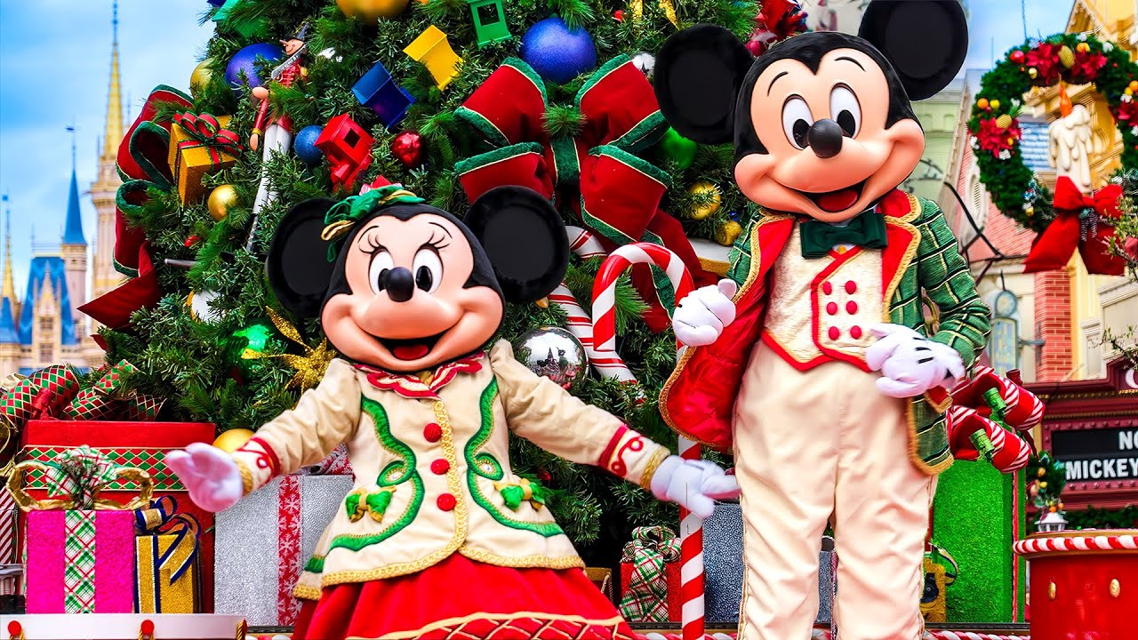 Mickey's Once Upon a Christmastime Parade 2025 - Christmas at Walt Disney World [4K POV]