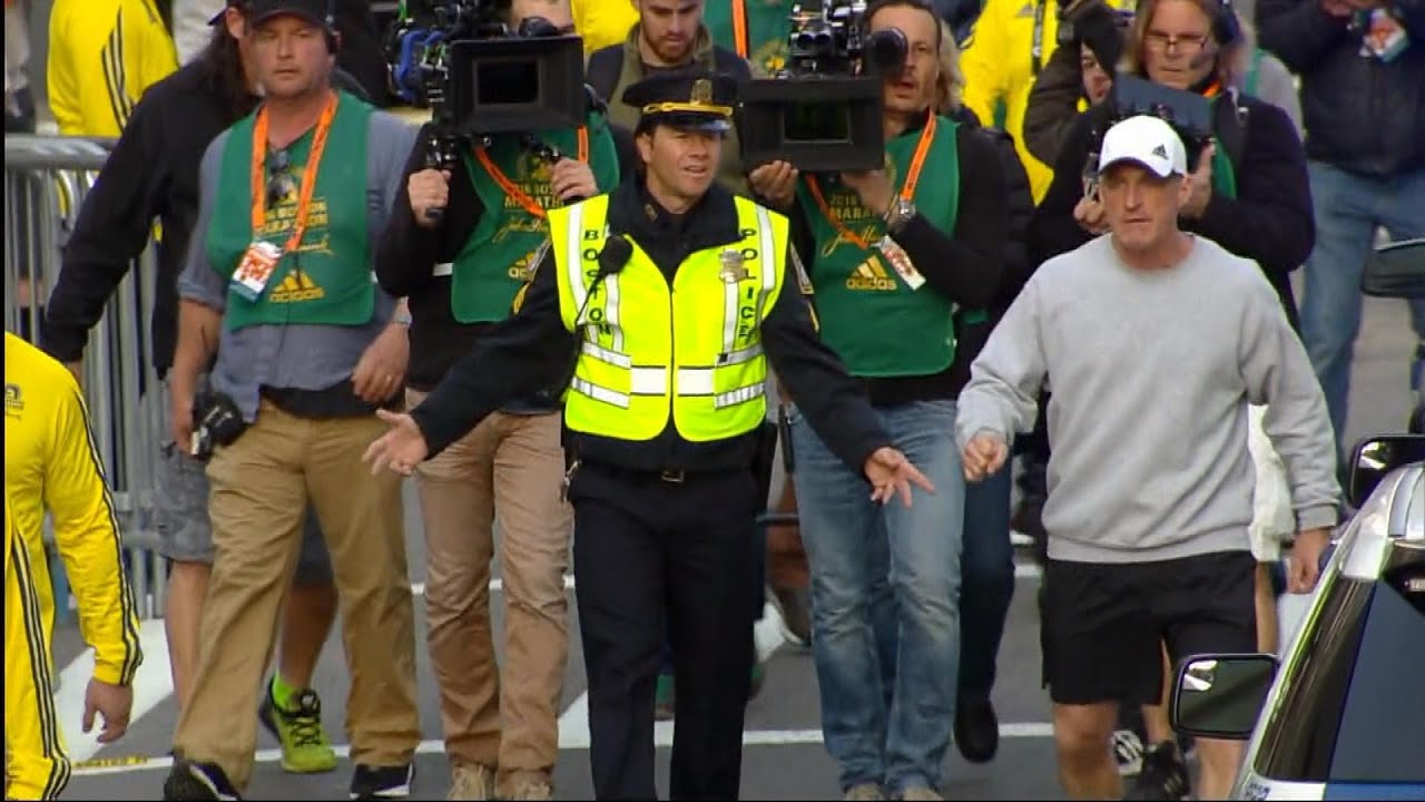 Web Extra: Mark Wahlberg Films 'Patriots' Day' Scene At Finish Line