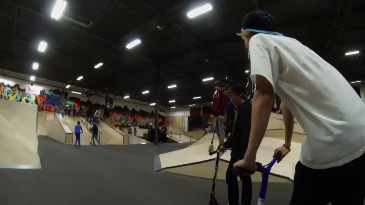 RXS boardshop - Scoot BIG AIR contest @ Skateland Rotterdam