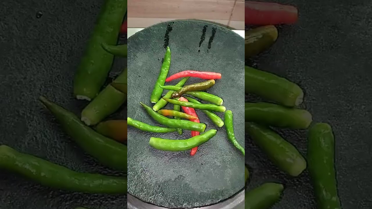 পাহাড়িদের সিদ্ধ সবজি সাথে ঝাল ঝাল মরিচ ভর্তা 
