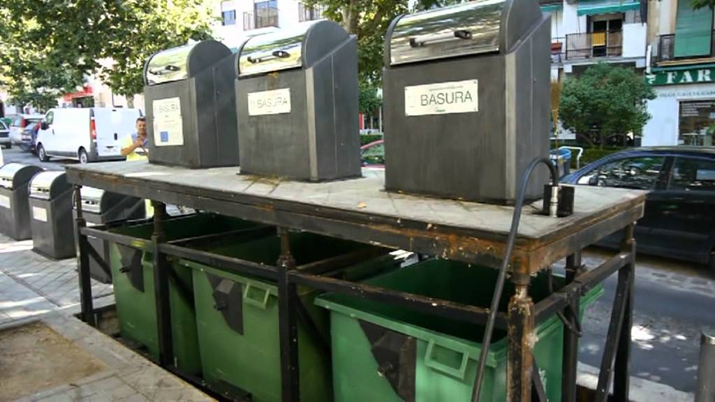 Contenedores Soterrados-apertura+.mpg