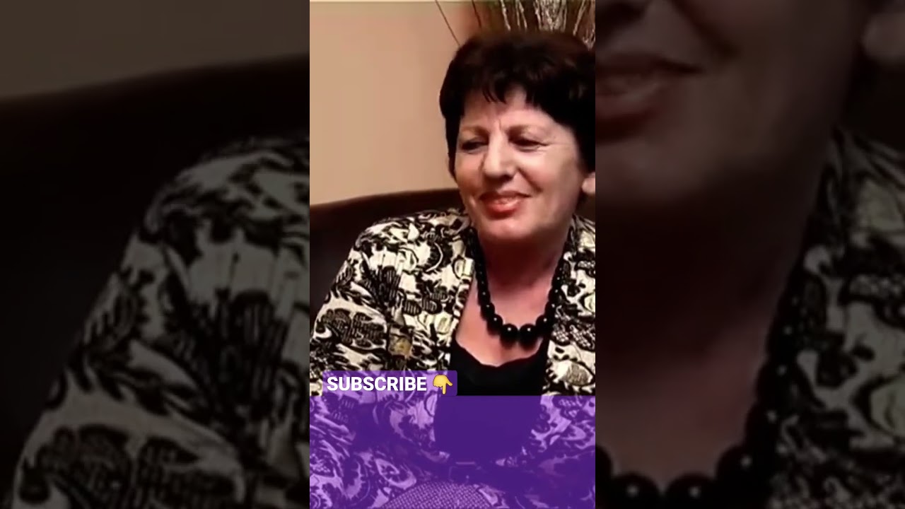 Mamaja e Elvis Naçit surprizon të birin dhe nusen #historidashurie #elvisnaci #fejaislame #shqip