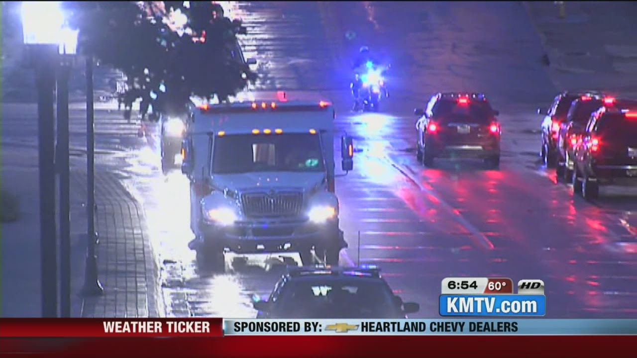 US doctor infected with Ebola arrives at Nebraska Medical Center