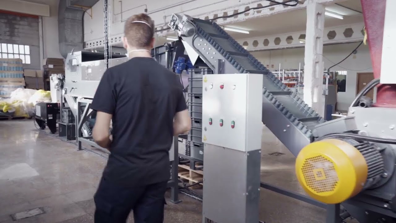 Conoce la planta experimental de reciclaje mecánico de AITEX