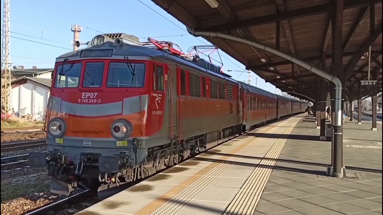 Pociągi na Stacji Jaworzyna Śląska | Pociągi Jaworzyna Śląska #1