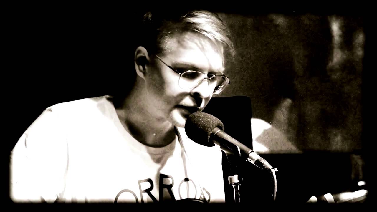 MOTORAMA - One Moment (FD 'acoustic' session)