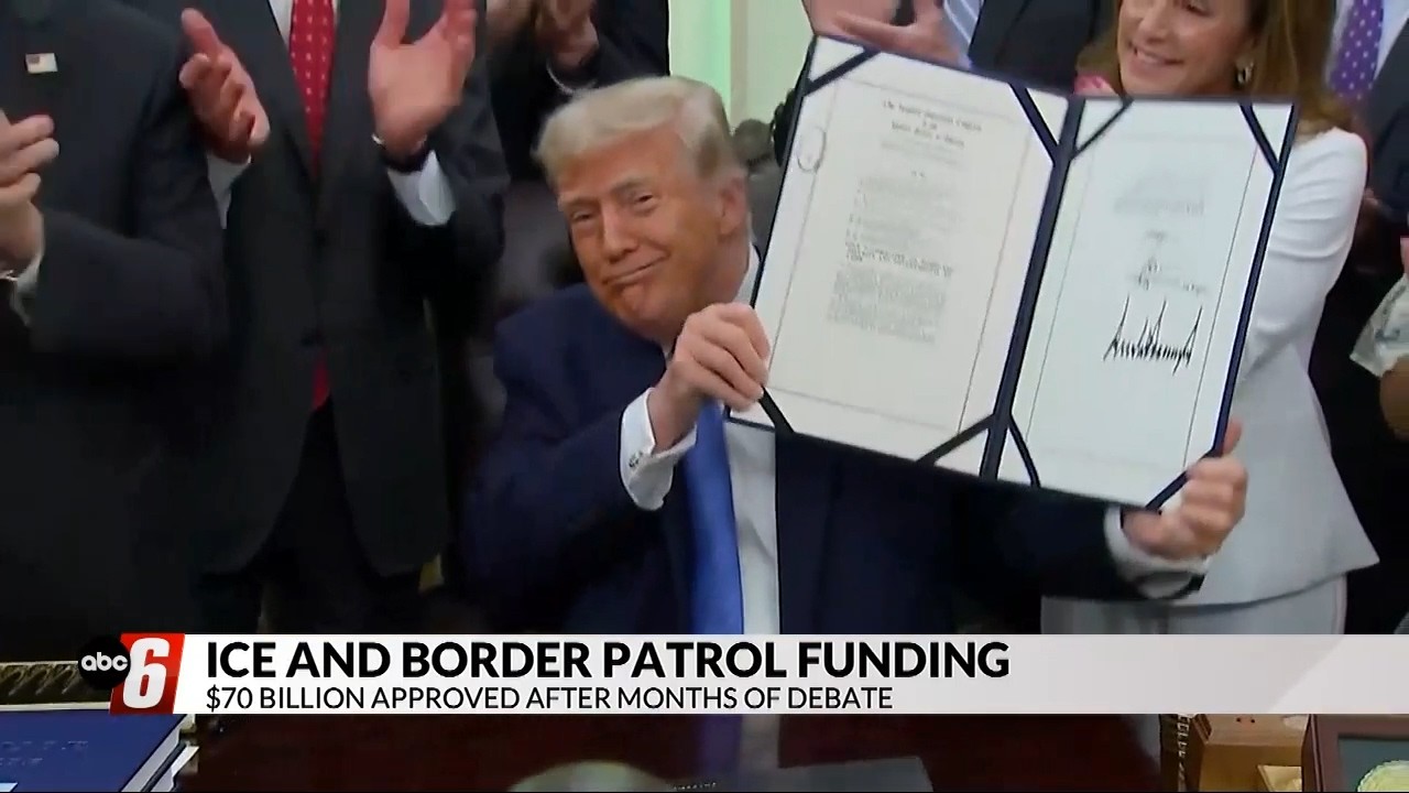 Дональд Трамп подписал законопроект о выделении 70 миллиардов долларов ICE и Пограничной службе