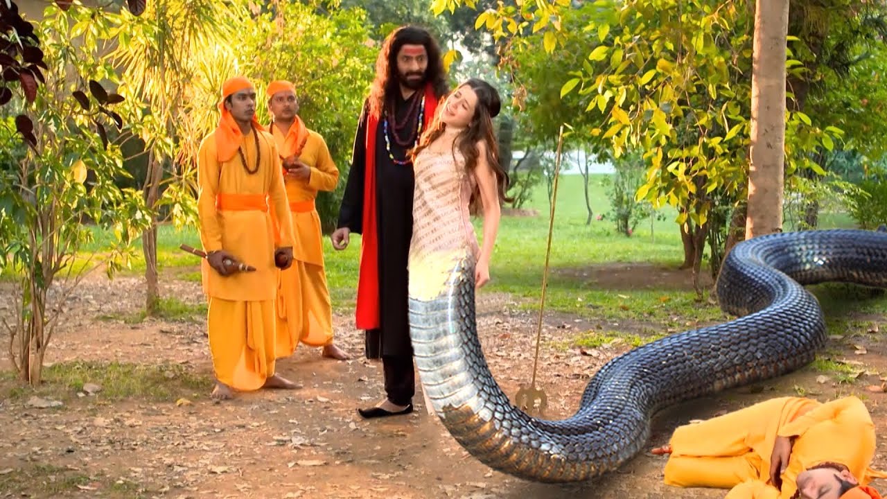 सपेरे ने धर दबोचा इच्छाधारी नागिन को | Icchapyaari Naagin | New Naagin Serial 2024