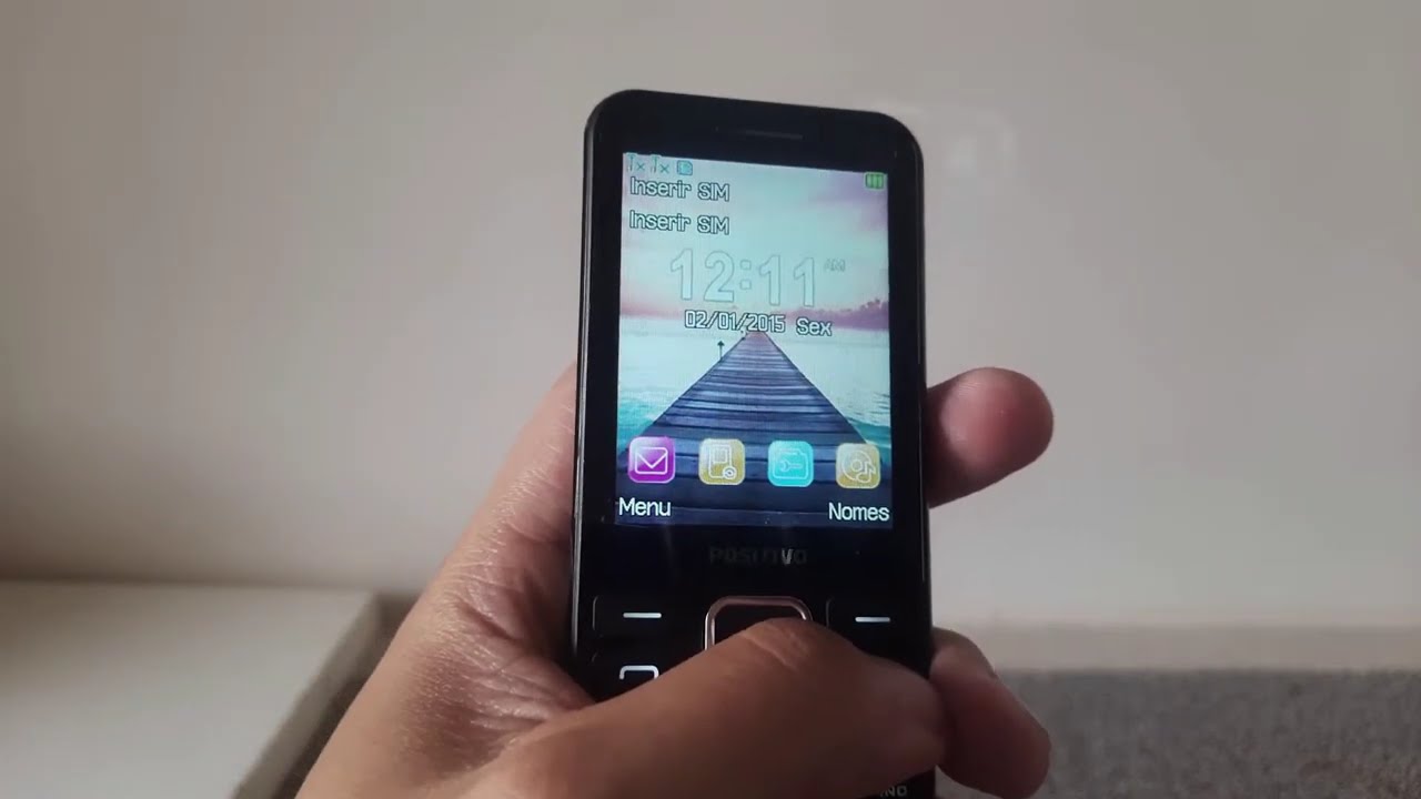 Como ligar a lanterna do celular Positivo P28?