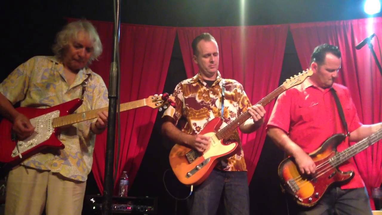 Albert Lee and Tommy Harkenrider playing some Bob Wills