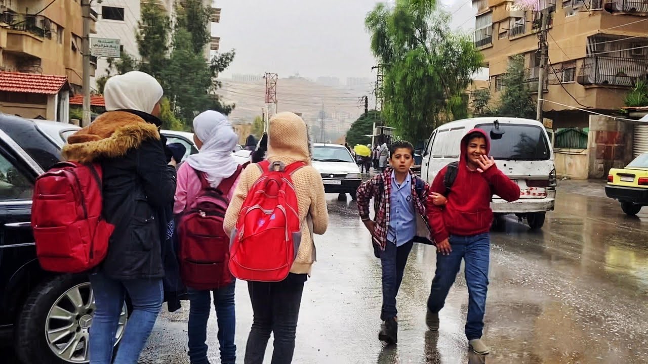 Qudsaya, walking in the rain | قدسيا