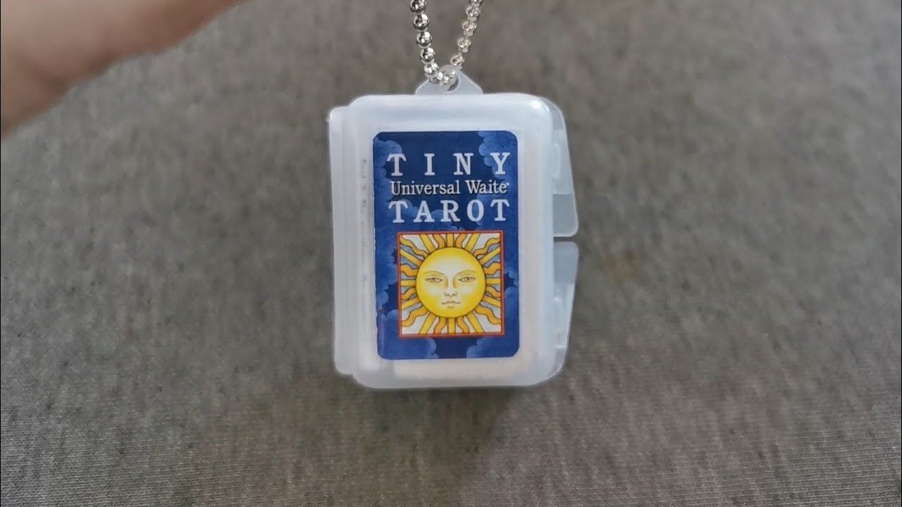 Tiny Tarot Universal Waite - keychain size